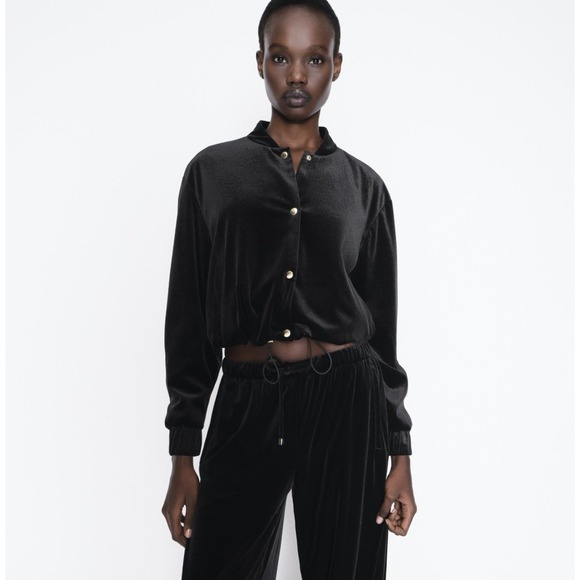 Zara Velvet Bomber Jacket Small Black Button Up Long Sleeve Cropped - Picture 1 of 11